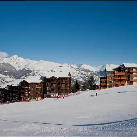 2p Hyper Centre Montalbert Skis Aux Pieds Appartement